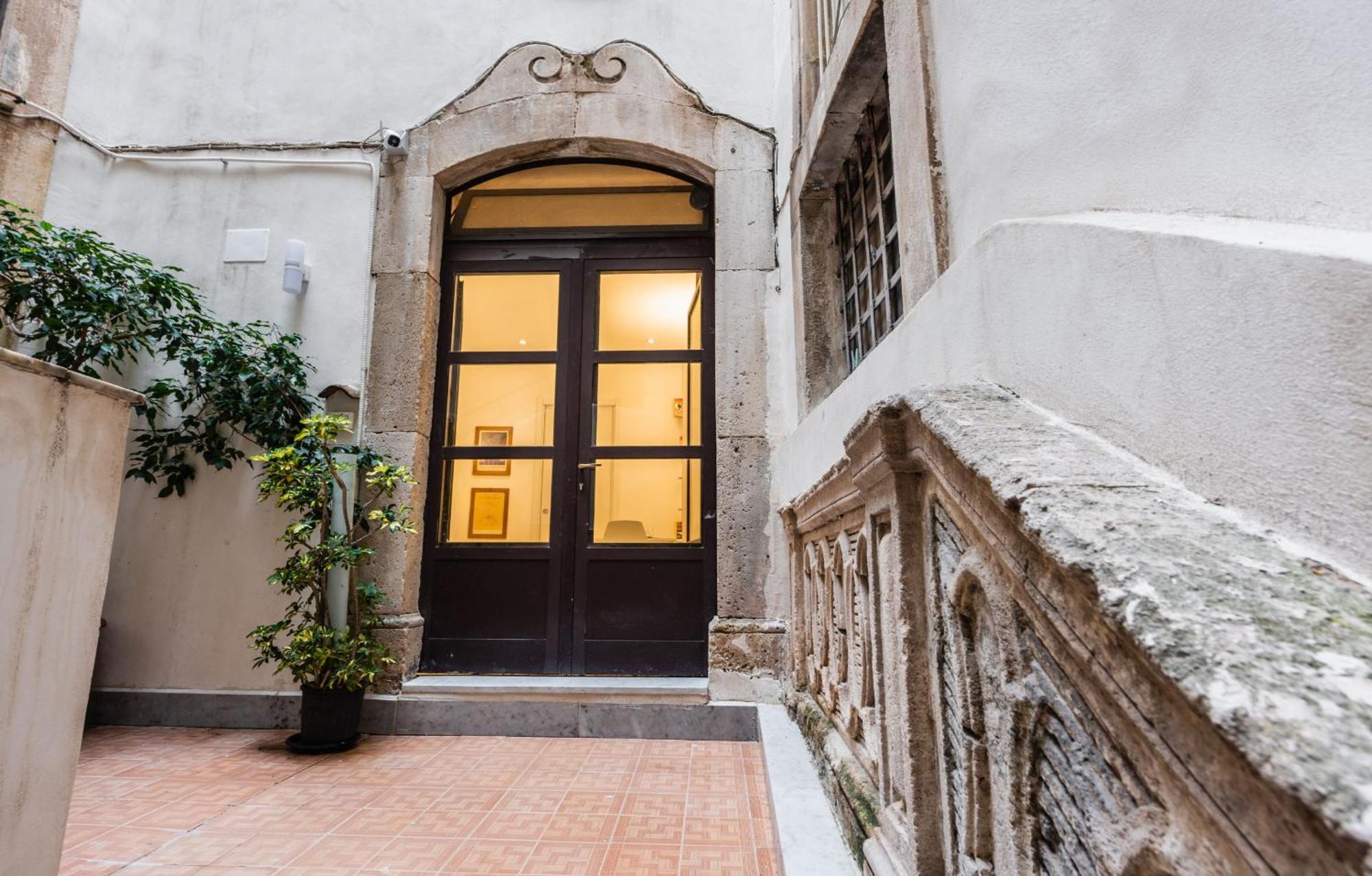 Modern Macha Apartment By Wonderful Italy 卡塔尼亚 外观 照片